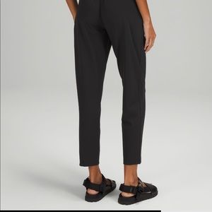 Lululemon stretch high rise joggers, size M/8